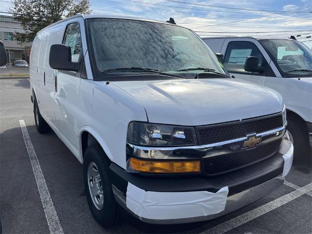 2025 Chevrolet Express Cargo 2500 Vehicle Photo in ALCOA, TN 37701-3235