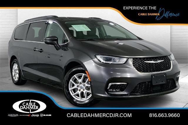 2022 Chrysler Pacifica Vehicle Photo in Kansas City, MO 64114