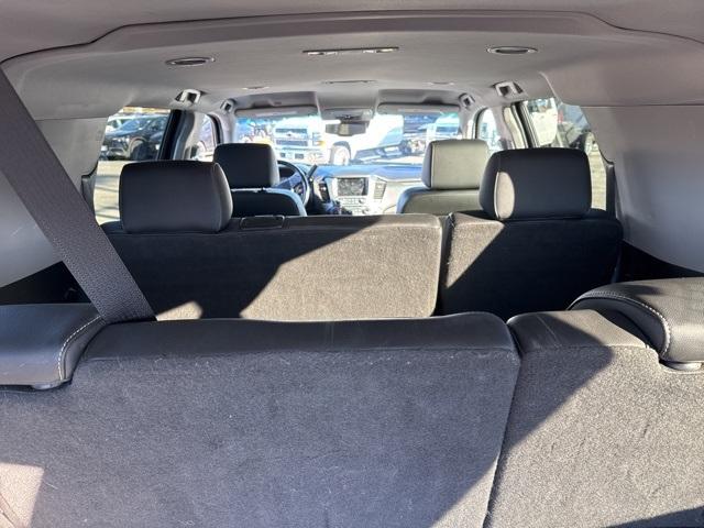 2018 Chevrolet Suburban Vehicle Photo in VENTURA, CA 93003-8585