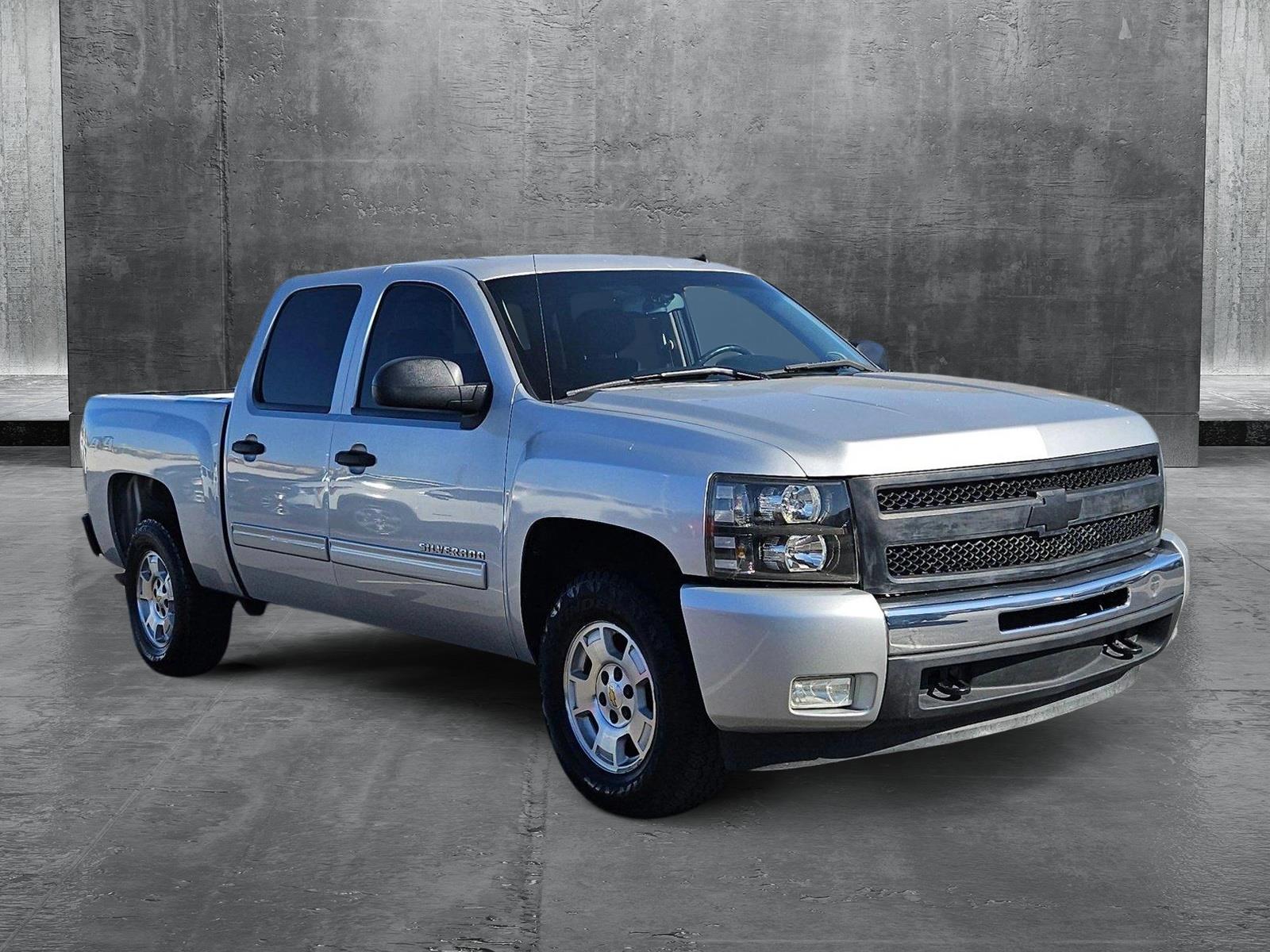 2011 Chevrolet Silverado 1500 Vehicle Photo in GILBERT, AZ 85297-0446