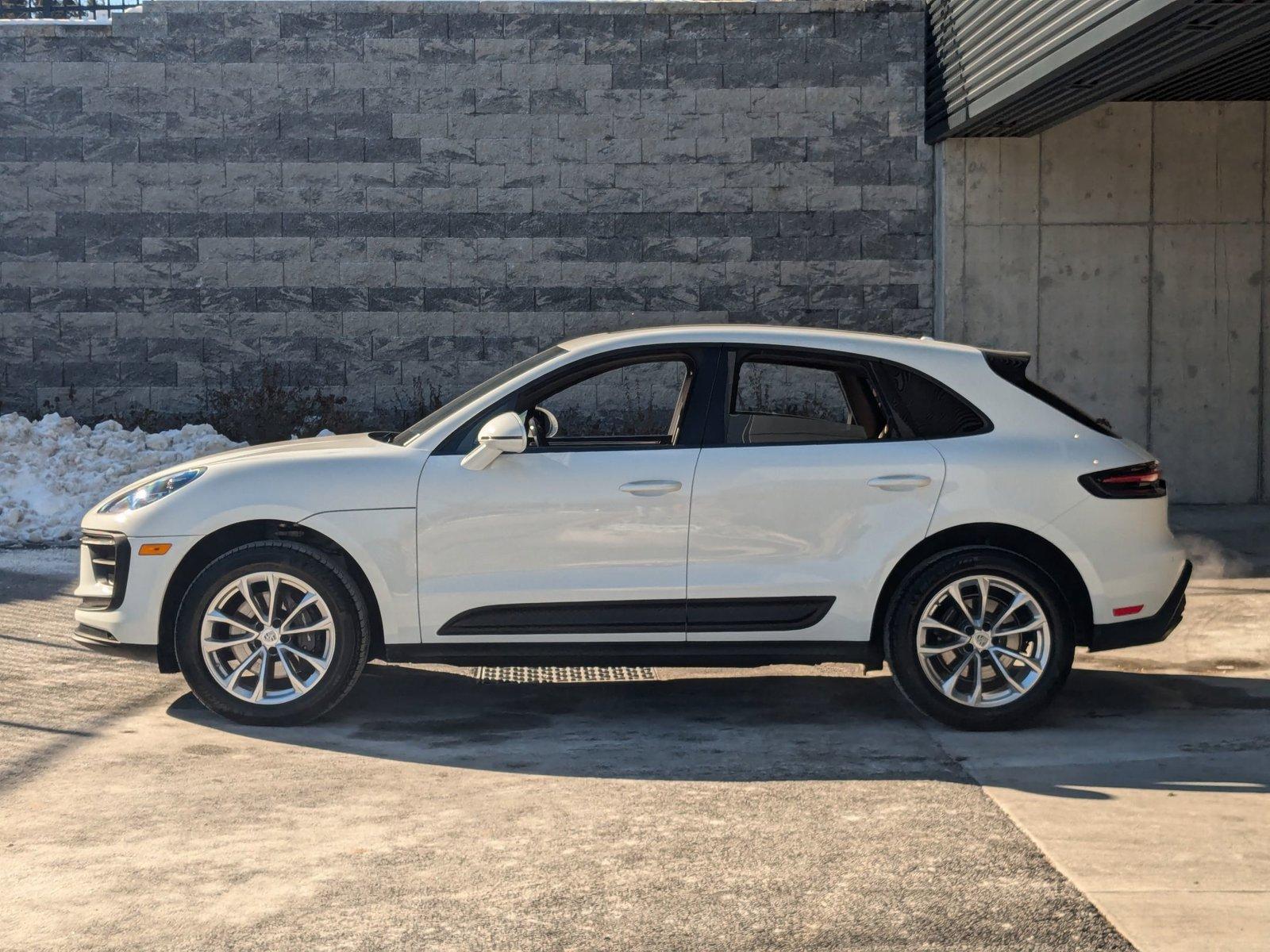 2024 Porsche Macan Vehicle Photo in Towson, MD 21204