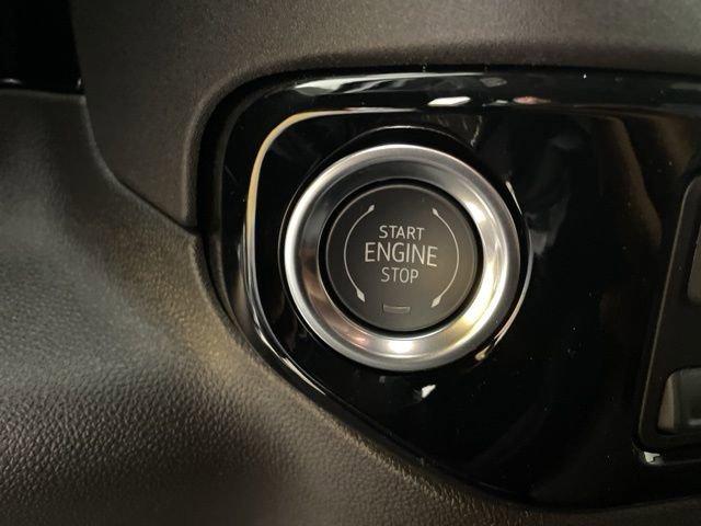 2025 Chevrolet Silverado 1500 Vehicle Photo in PHOENIX, AZ 85014-3381
