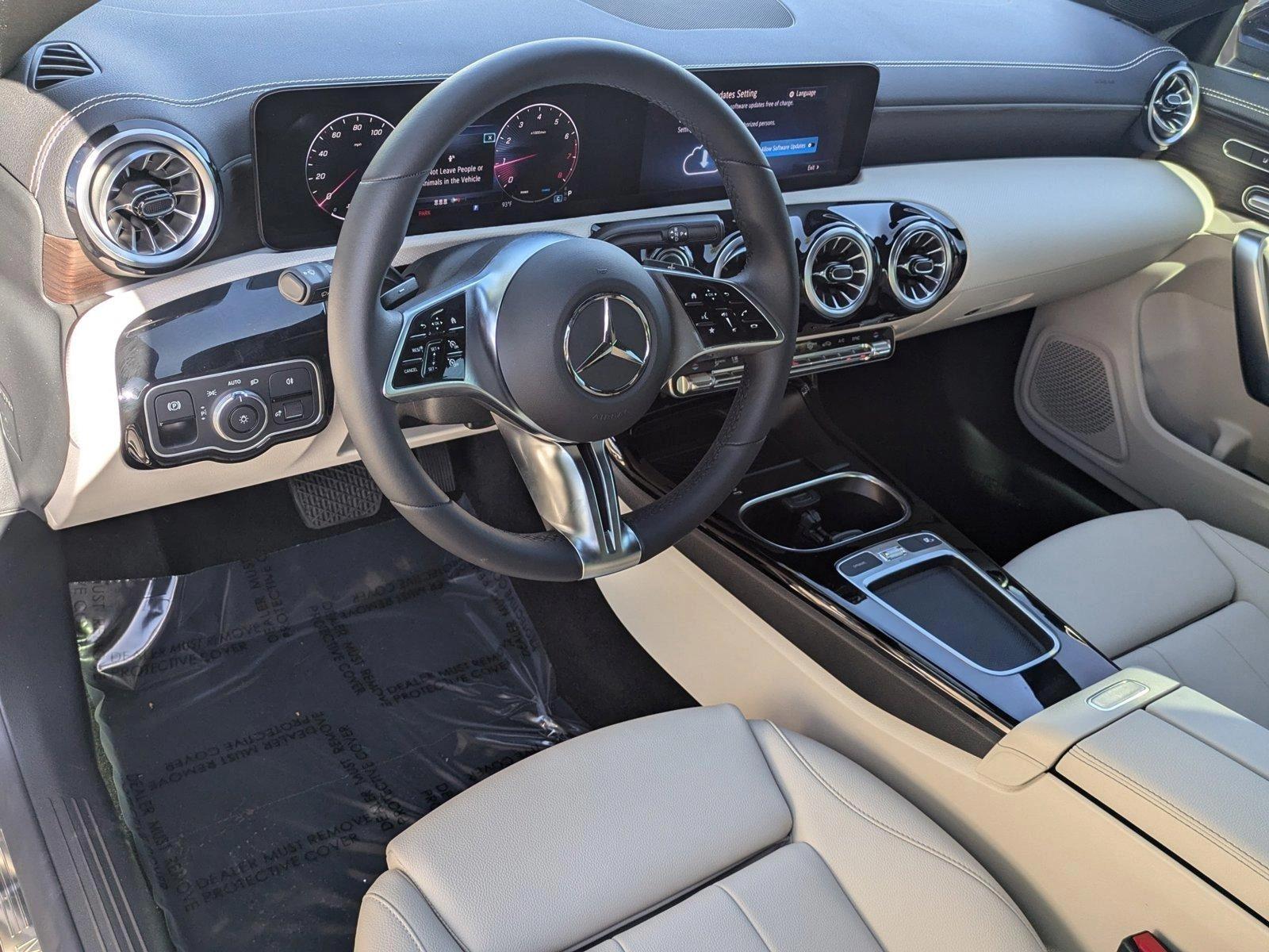 2025 Mercedes-Benz CLA Vehicle Photo in Sarasota, FL 34231