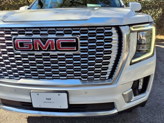 2022 GMC Yukon XL Vehicle Photo in SAN ANTONIO, TX 78230-1001