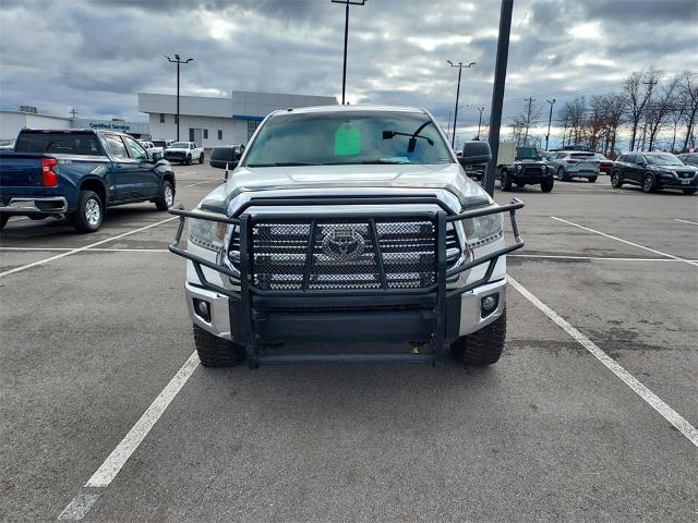 2016 Toyota Tundra 4WD Truck Vehicle Photo in ALCOA, TN 37701-3235