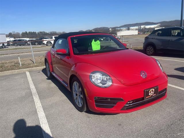 2017 Volkswagen Beetle Convertible Vehicle Photo in ALCOA, TN 37701-3235