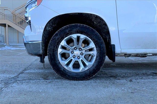 2024 Chevrolet Silverado 1500 Vehicle Photo in TOPEKA, KS 66609-0000