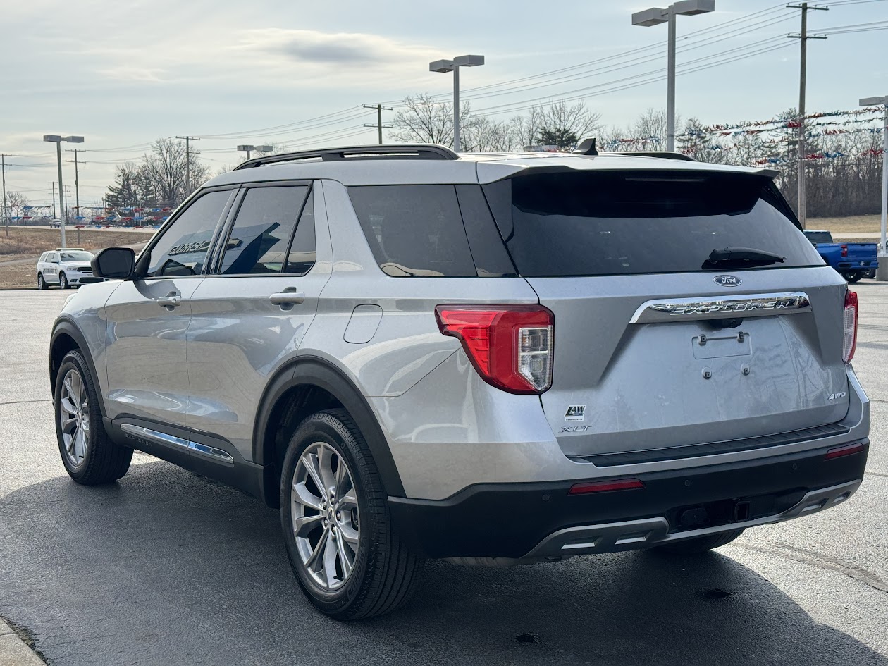 2022 Ford Explorer Vehicle Photo in BOONVILLE, IN 47601-9633