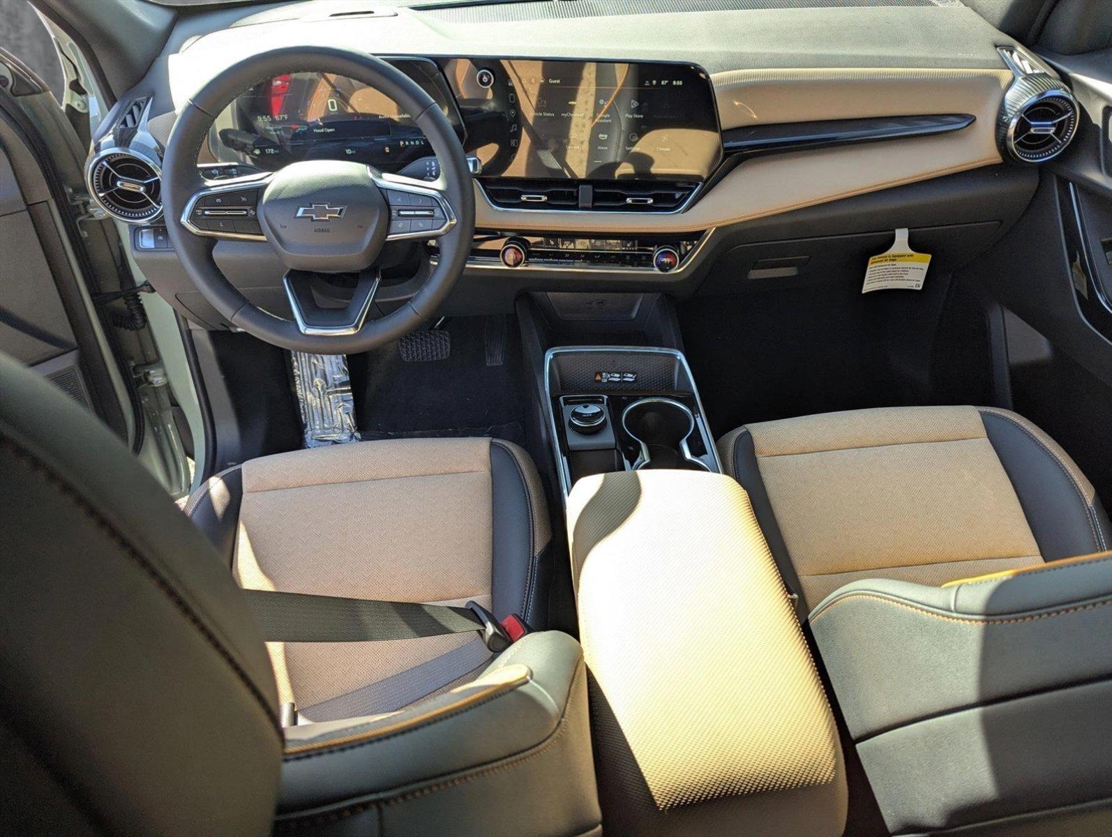 2025 Chevrolet Equinox Vehicle Photo in GREENACRES, FL 33463-3207
