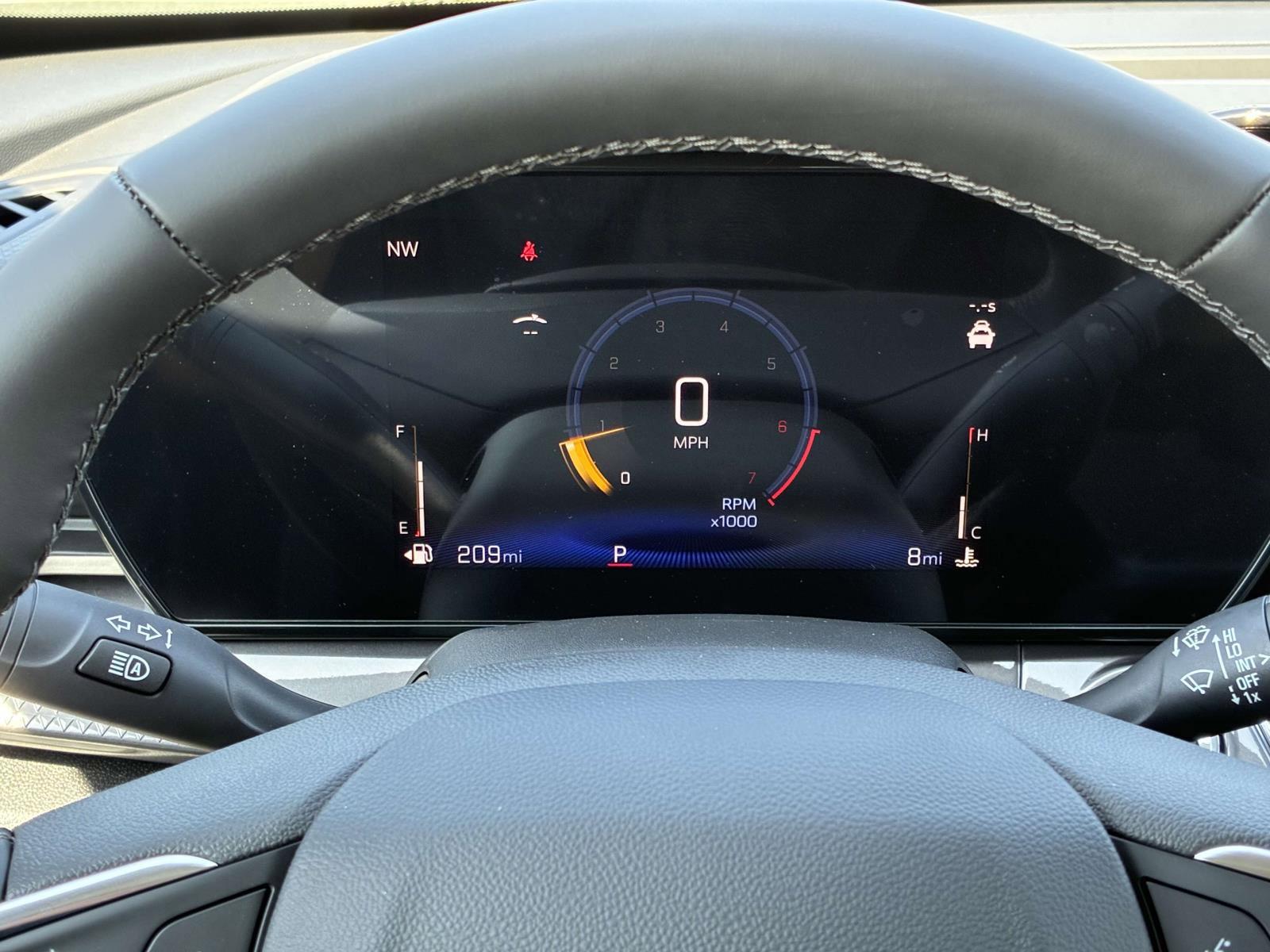 2025 Chevrolet Trax Vehicle Photo in LOS ANGELES, CA 90007-3794