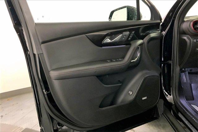 2024 Chevrolet Blazer Vehicle Photo in INDEPENDENCE, MO 64055-1314