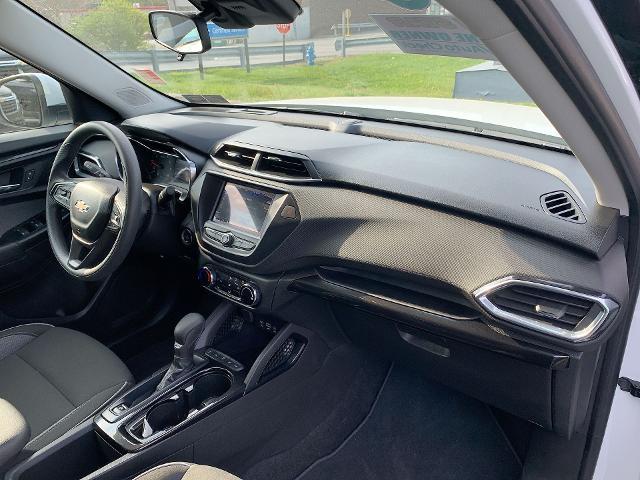 2022 Chevrolet Trailblazer Vehicle Photo in MOON TOWNSHIP, PA 15108-2571