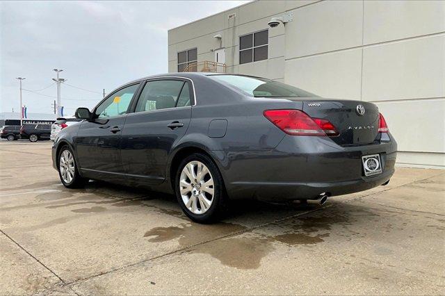 2008 Toyota Avalon Vehicle Photo in TOPEKA, KS 66609-0000