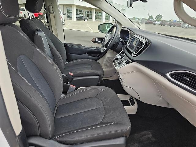 2022 Chrysler Voyager Vehicle Photo in EASTLAND, TX 76448-3020