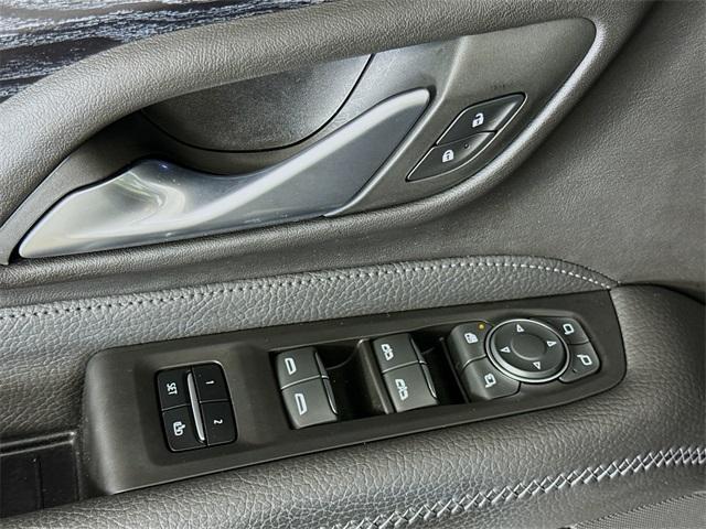 2022 GMC Yukon Vehicle Photo in Everett, WA 98204