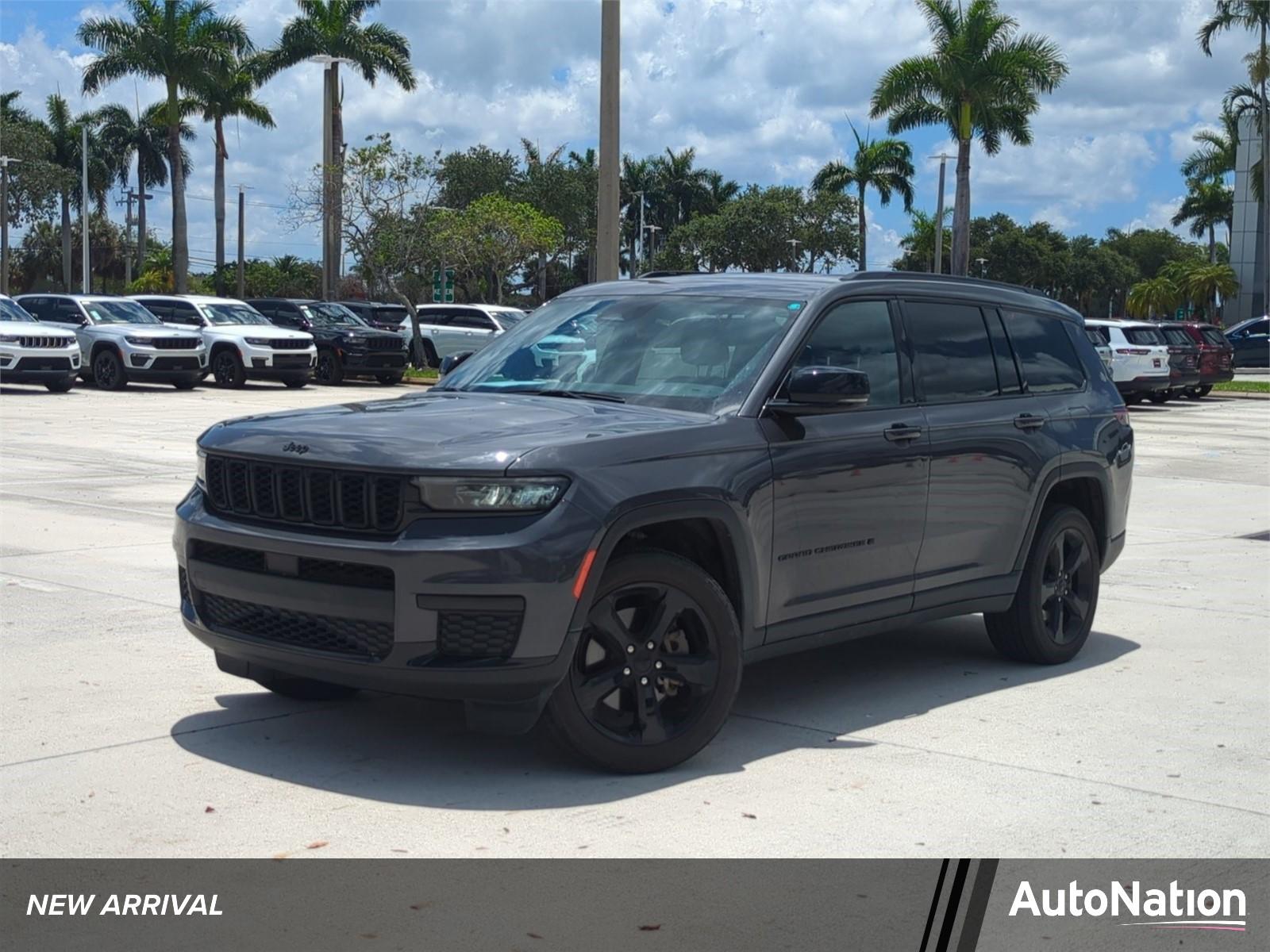 2022 Jeep Grand Cherokee L Vehicle Photo in Pembroke Pines, FL 33027