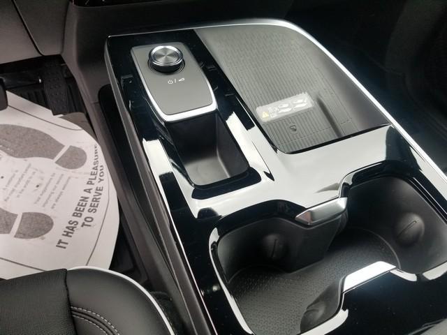 2025 Buick Enclave Vehicle Photo in ELYRIA, OH 44035-6349