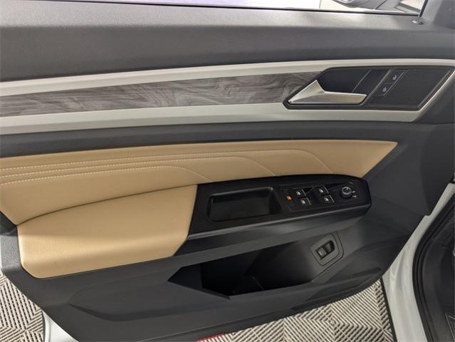 2021 Volkswagen Atlas Cross Sport Vehicle Photo in ENGLEWOOD, CO 80113-6708