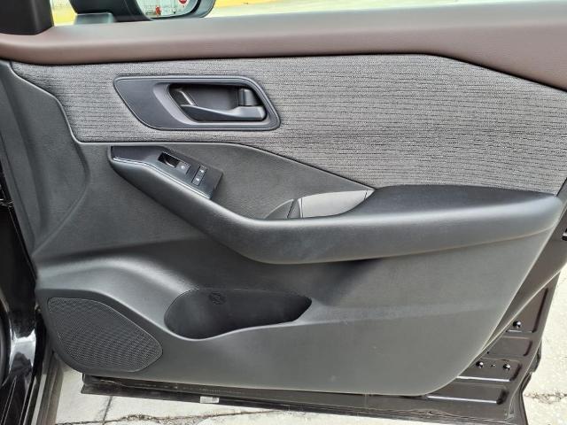 2023 Nissan Rogue Vehicle Photo in Tampa, FL 33612