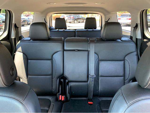 2023 GMC Acadia Vehicle Photo in BEAUFORT, SC 29906-4218