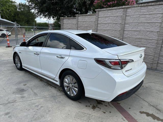 2016 Hyundai SONATA Hybrid Vehicle Photo in San Antonio, TX 78209