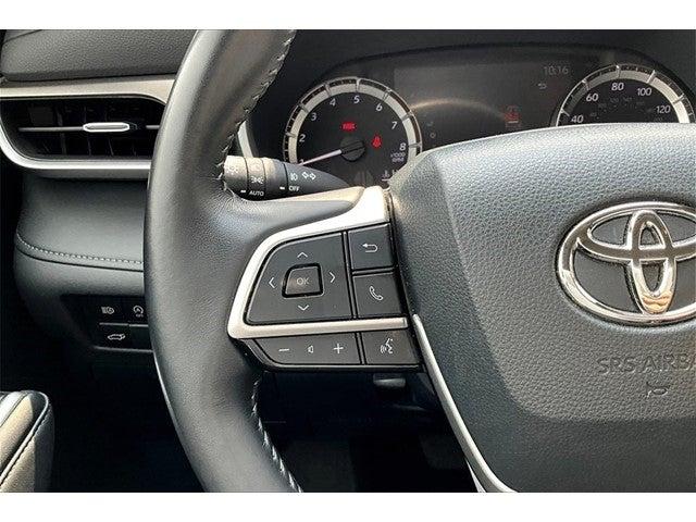 2023 Toyota Highlander Vehicle Photo in San Antonio, TX 78230