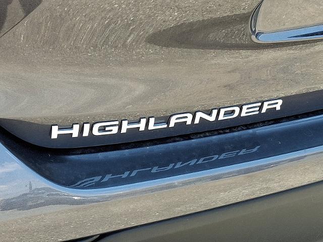2023 Toyota Highlander Vehicle Photo in HARRISBURG, PA 17111-1033