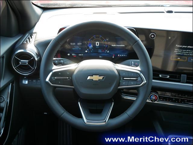 2025 Chevrolet Equinox Vehicle Photo in MAPLEWOOD, MN 55119-4794