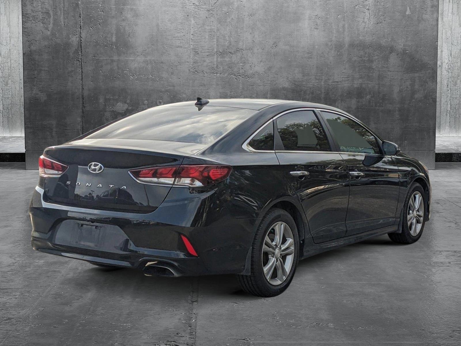 2019 Hyundai Sonata Vehicle Photo in WEST PALM BEACH, FL 33407-3296