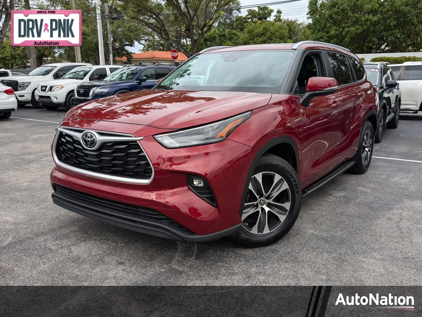 2023 Toyota Highlander Vehicle Photo in Miami, FL 33135