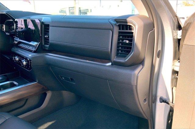 2024 GMC Sierra 1500 Vehicle Photo in INDEPENDENCE, MO 64055-1377