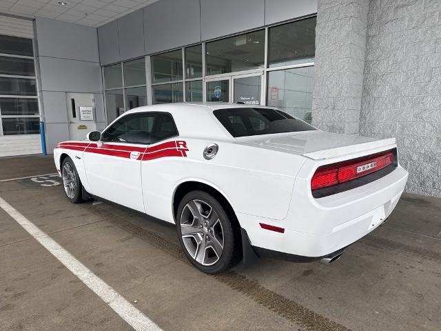 2012 Dodge Challenger R/T photo 3