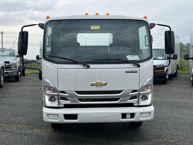 2024 Chevrolet Low Cab Forward 3500 Vehicle Photo in ALCOA, TN 37701-3235