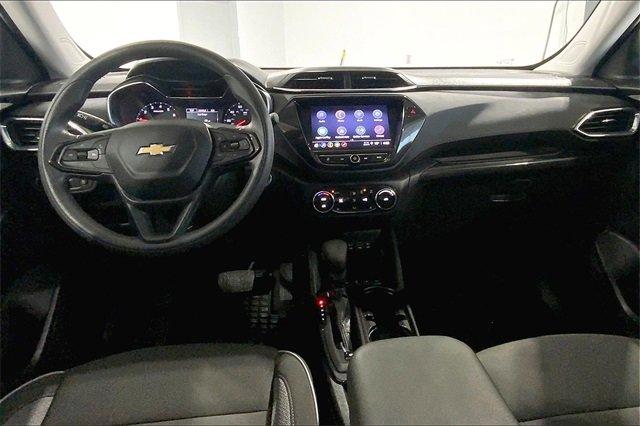 2022 Chevrolet Trailblazer Vehicle Photo in TOPEKA, KS 66609-0000