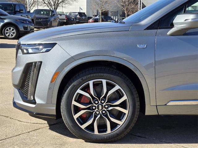 2025 Cadillac XT6 Vehicle Photo in Oklahoma City, OK 73114