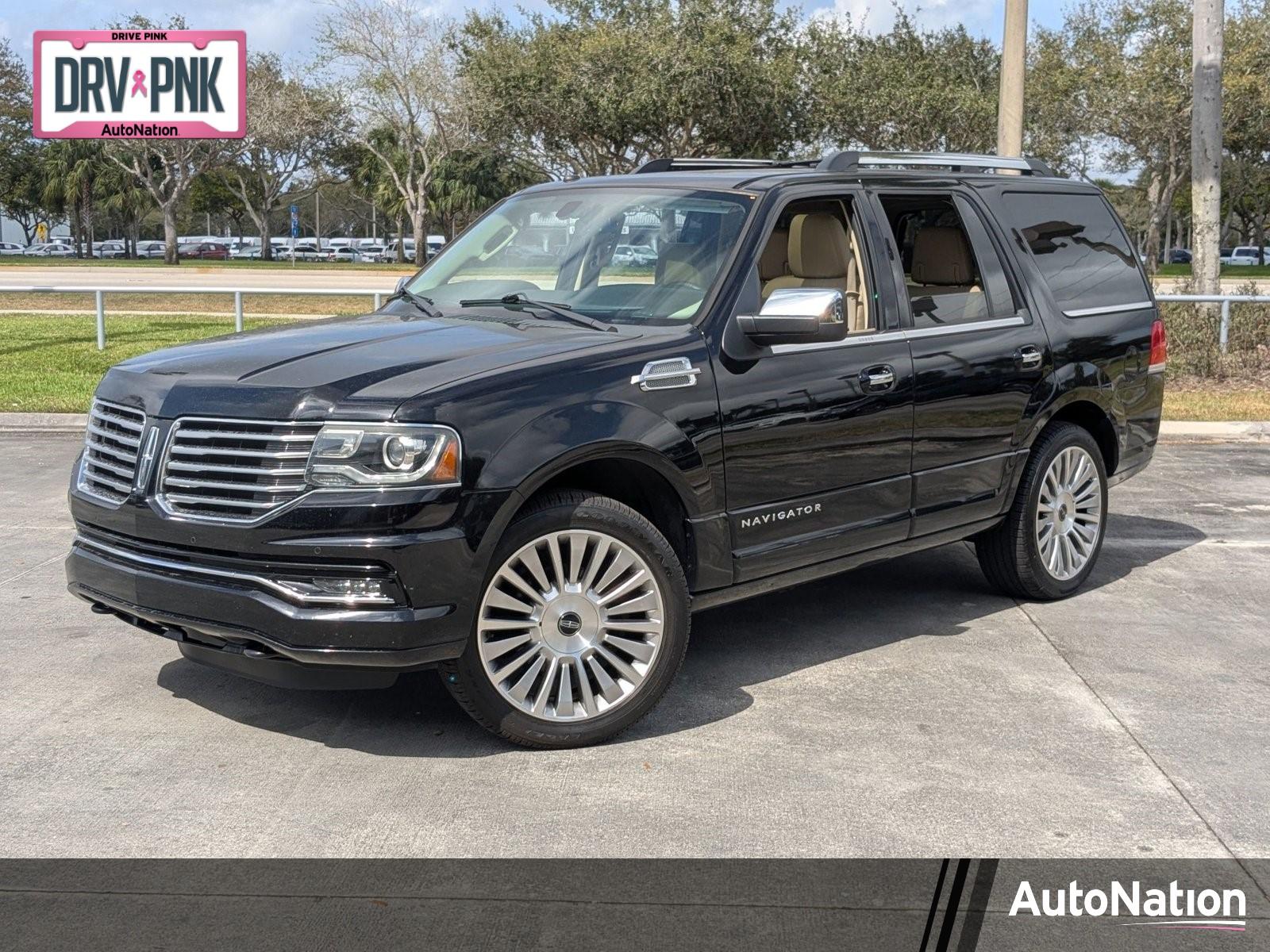 2017 Lincoln Navigator Vehicle Photo in PEMBROKE PINES, FL 33024-6534