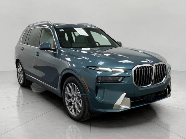 2025 BMW X7 xDrive40i Vehicle Photo in Appleton, WI 54913