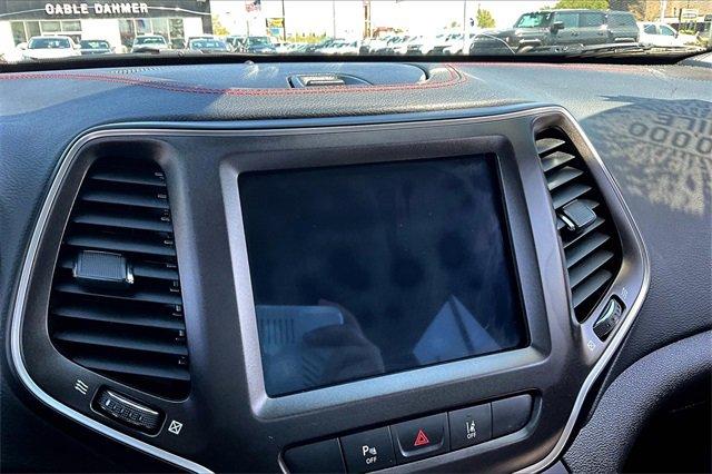 2021 Jeep Cherokee Vehicle Photo in TOPEKA, KS 66609-0000