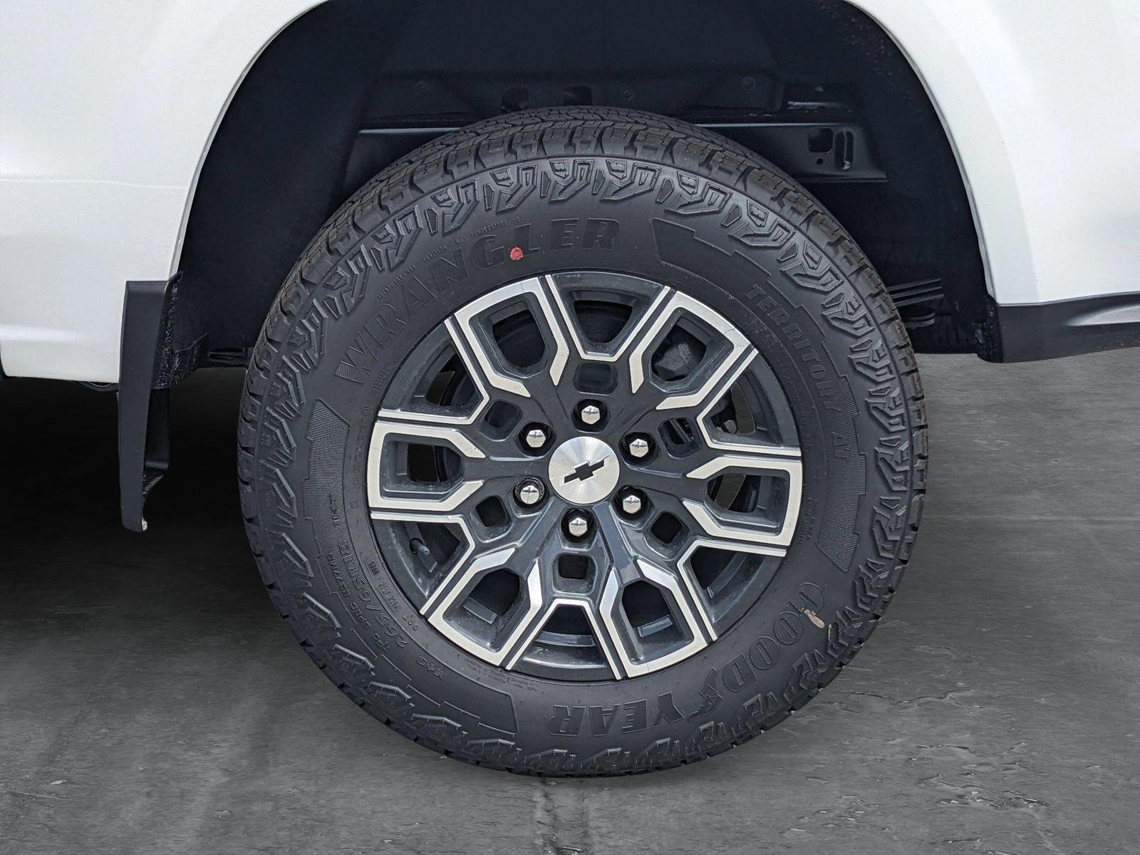 2025 Chevrolet Colorado Vehicle Photo in MIAMI, FL 33172-3015