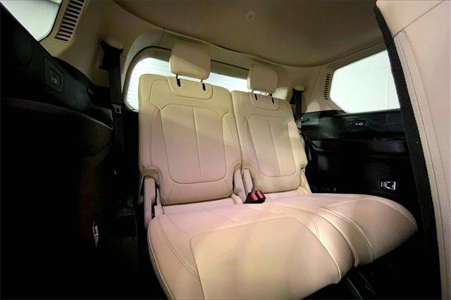2022 Jeep Grand Cherokee L Vehicle Photo in KANSAS CITY, MO 64114-4502