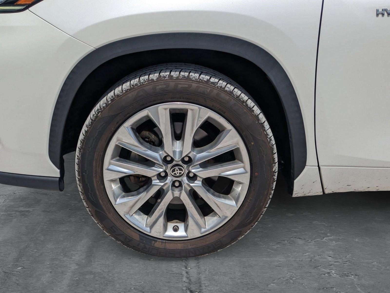 2021 Toyota Highlander Vehicle Photo in Bradenton, FL 34207