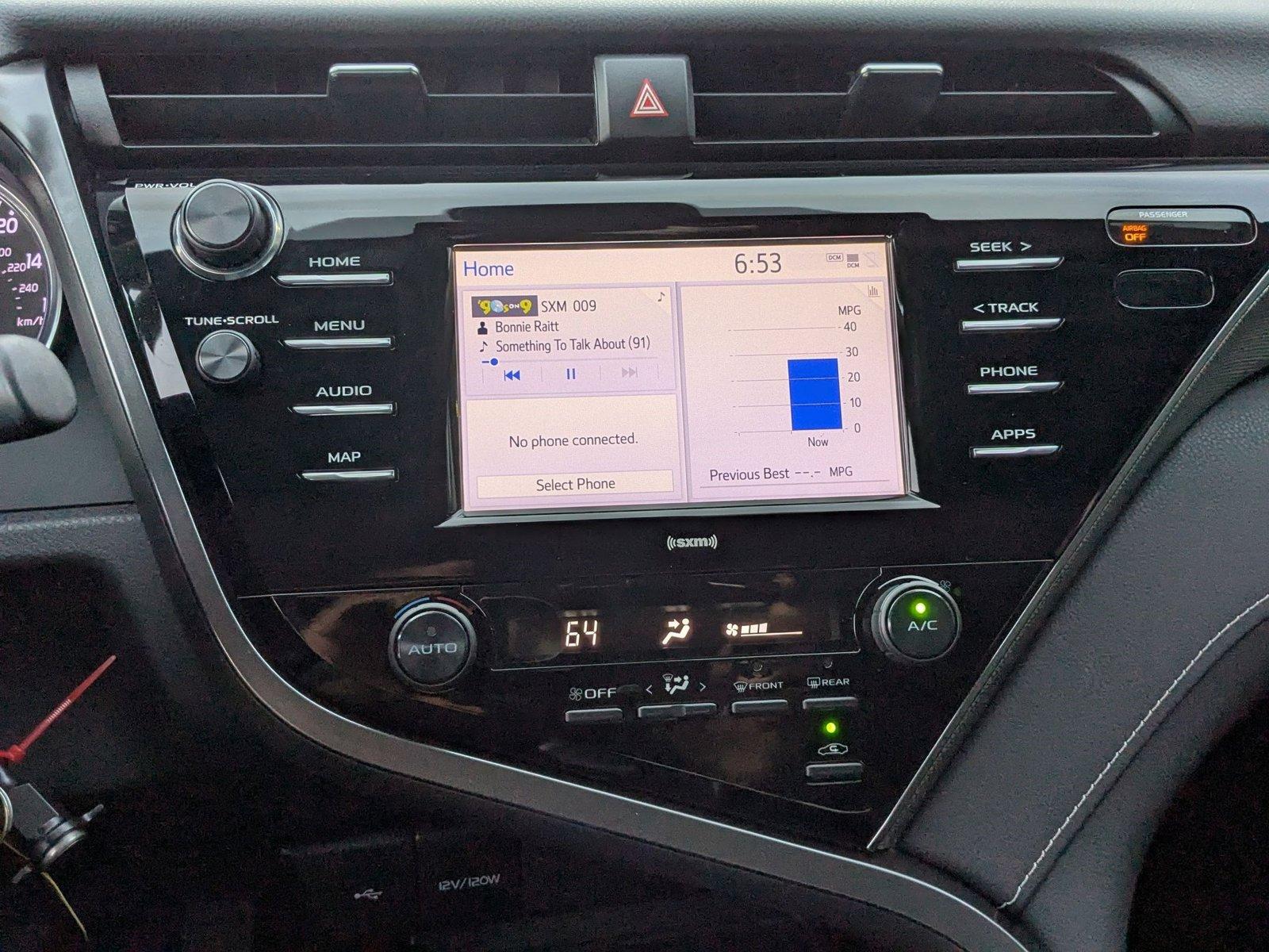 2020 Toyota Camry Vehicle Photo in PEMBROKE PINES, FL 33024-6534