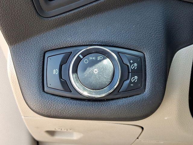 2014 Ford Escape Vehicle Photo in DANBURY, CT 06810-5034