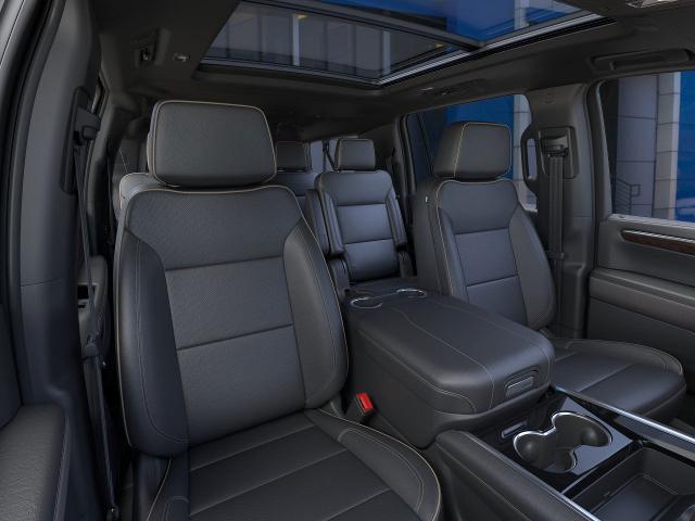 2025 Chevrolet Suburban Vehicle Photo in KANSAS CITY, MO 64114-4502