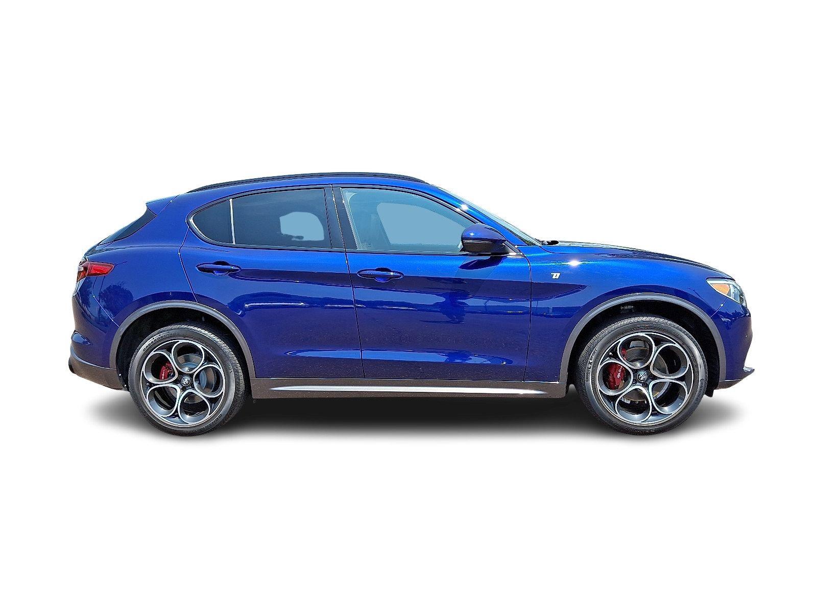 2022 Alfa Romeo Stelvio Vehicle Photo in Willow Grove, PA 19090