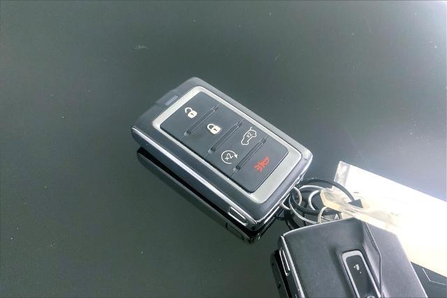 2021 Jeep Grand Cherokee L Vehicle Photo in Kansas City, MO 64114