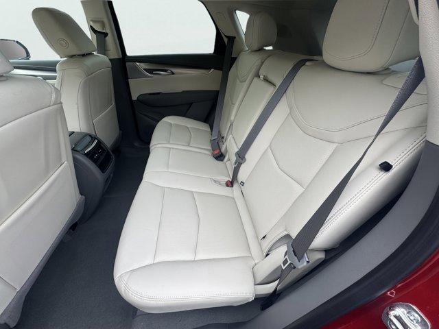 2025 Cadillac XT5 Vehicle Photo in LEOMINSTER, MA 01453-2952