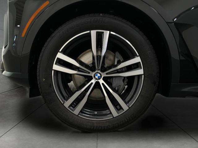 2026 BMW X7 xDrive40i Vehicle Photo in Appleton, WI 54913