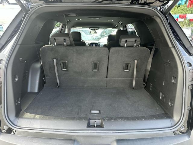 2023 Chevrolet Traverse Vehicle Photo in Roslyn, NY 11576
