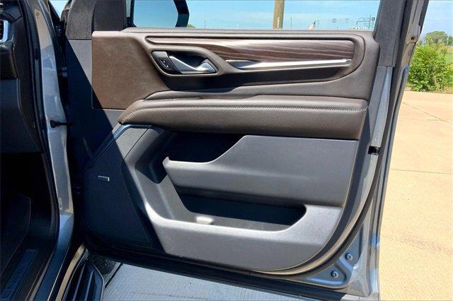 2022 GMC Yukon Vehicle Photo in TOPEKA, KS 66609-0000